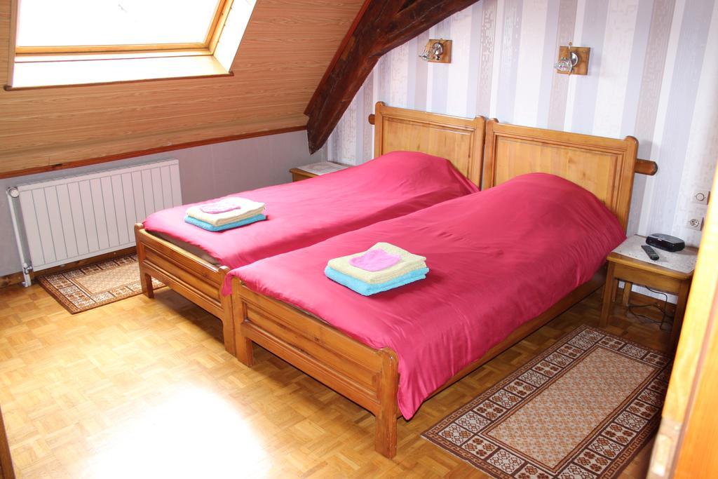 Chambres D'Hotes Au Vieux Moulin Entre Sarreguemine Et Bitche Rahling Rom bilde